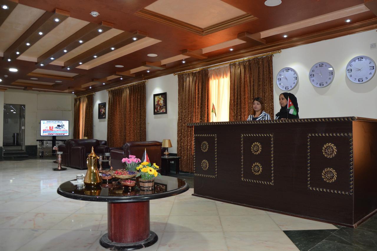 Teeba Palace Hotel Suites Amman Exterior photo