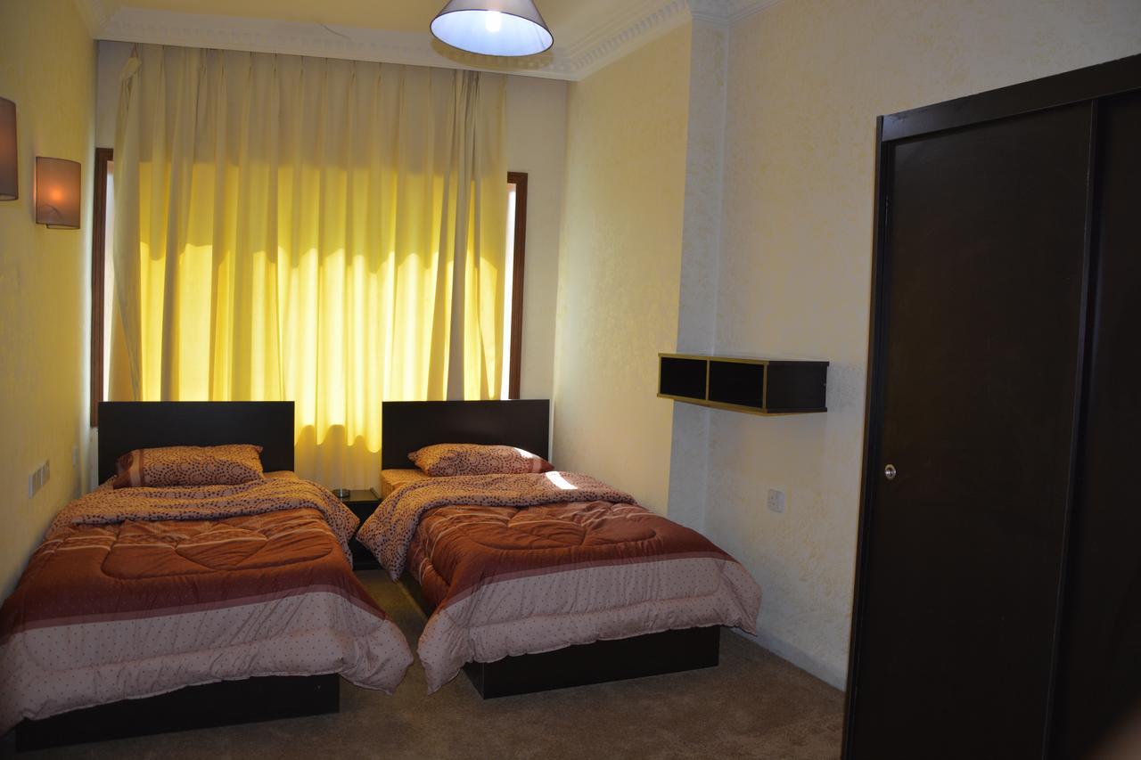 Teeba Palace Hotel Suites Amman Exterior photo