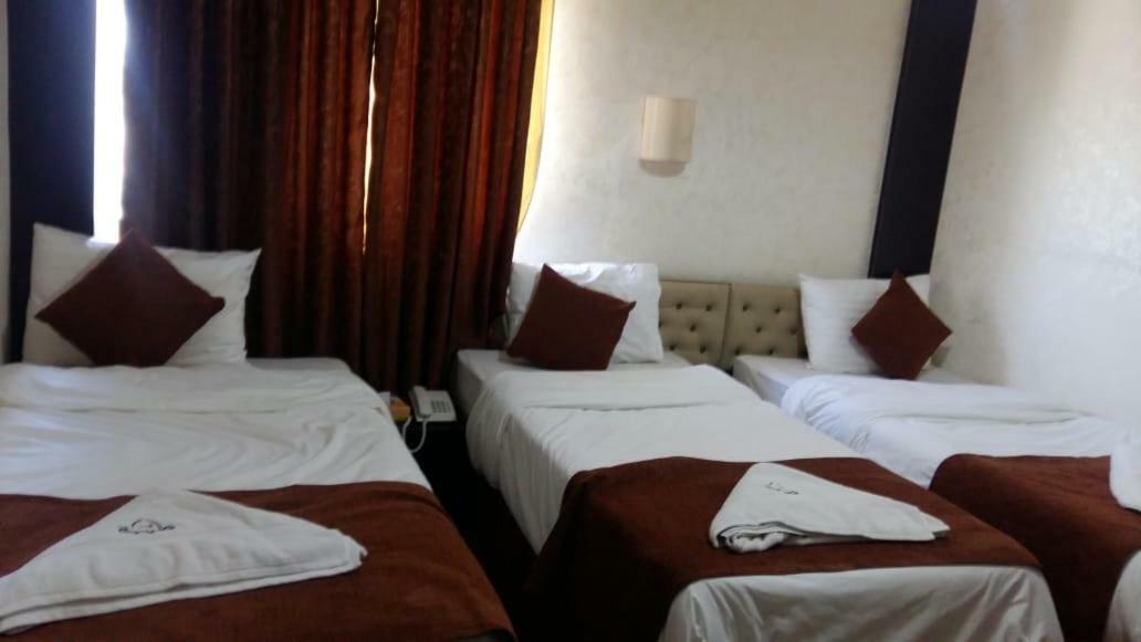 Teeba Palace Hotel Suites Amman Exterior photo